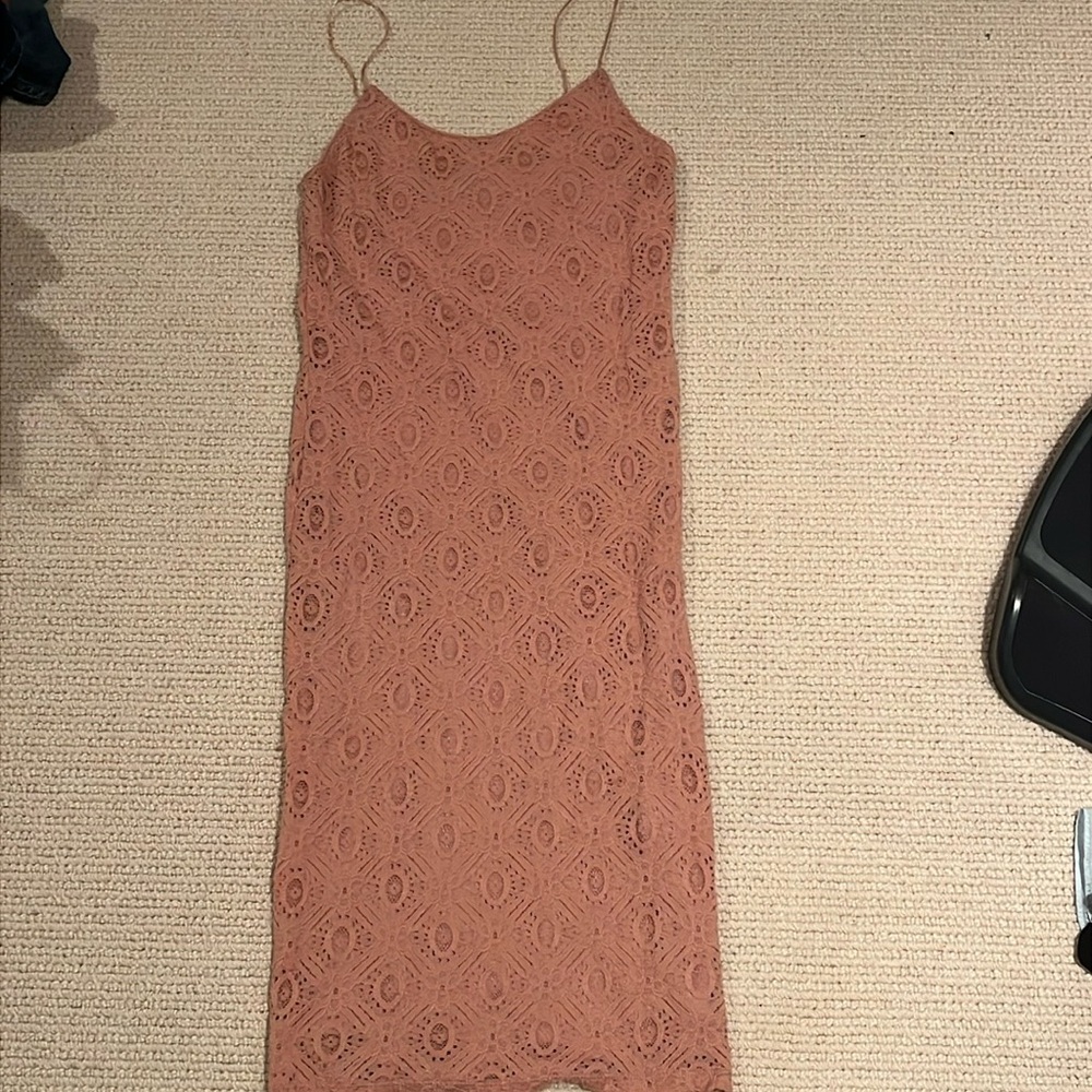 Forever 21 pink lace dress